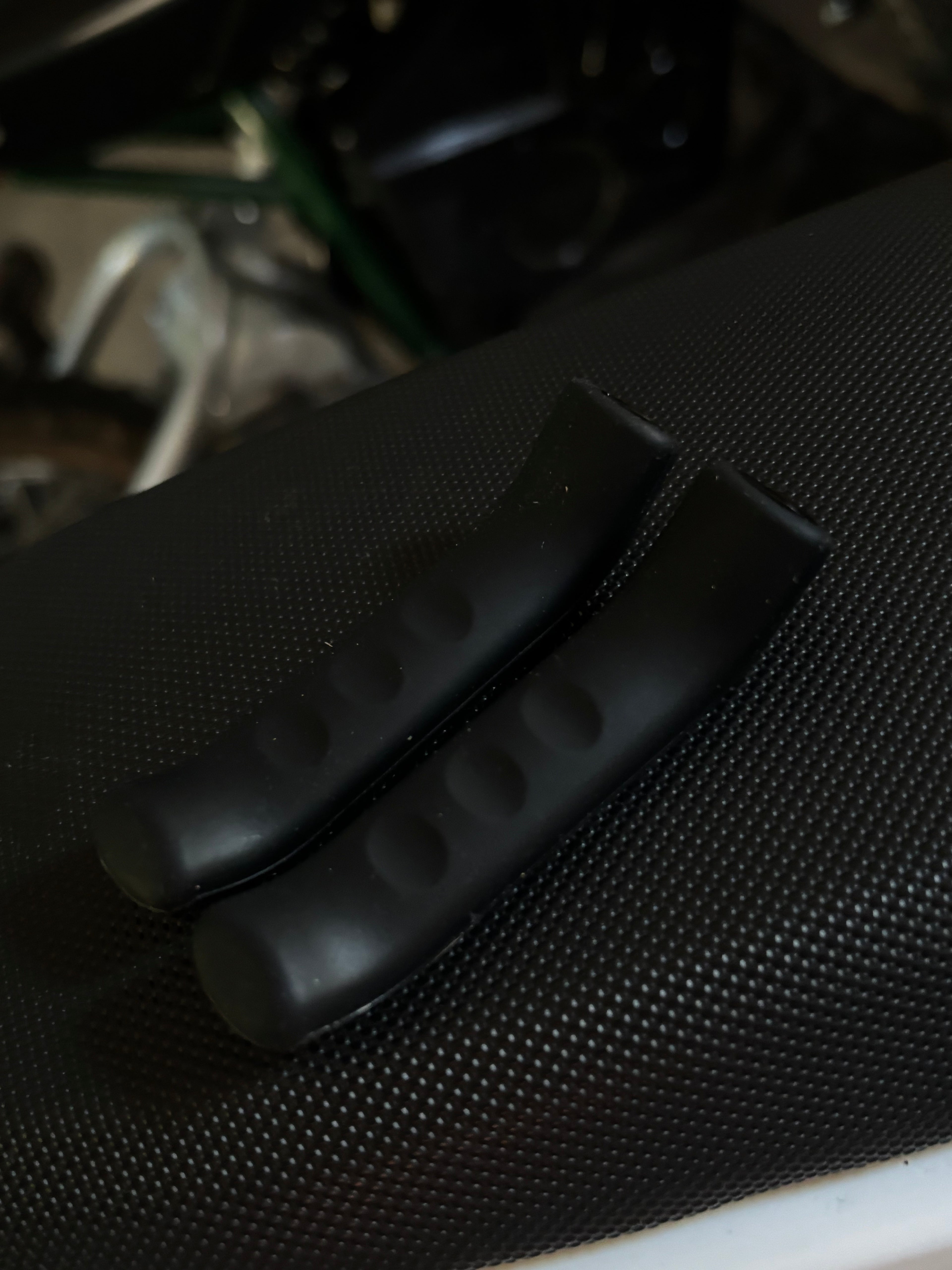 Brake lever grips (black)
